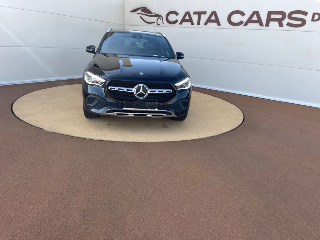 Mercedes GLA220, 190CP, LED, Navi, Distronic, Camera, Piele