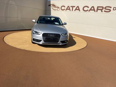 Audi A4 2.0TDI, 143CP, Euro 5, BI-Xenon, Navi, Pilot, PDC