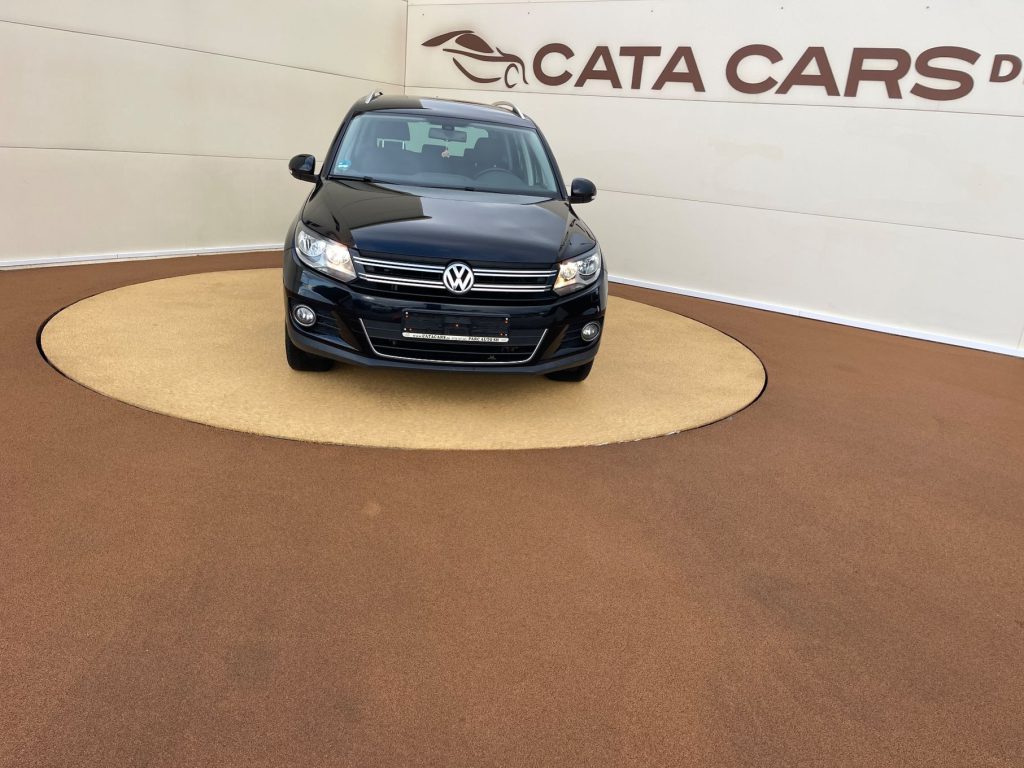 Vw Tiguan 2.0TDI, 140CP, Navi, Scaune încălzite, Pilot, Cârlig