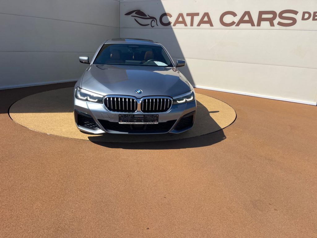 Bmw 530e, 292CP, XD, LED, Trapa, H&K, Cockpit, Distronic, Camera