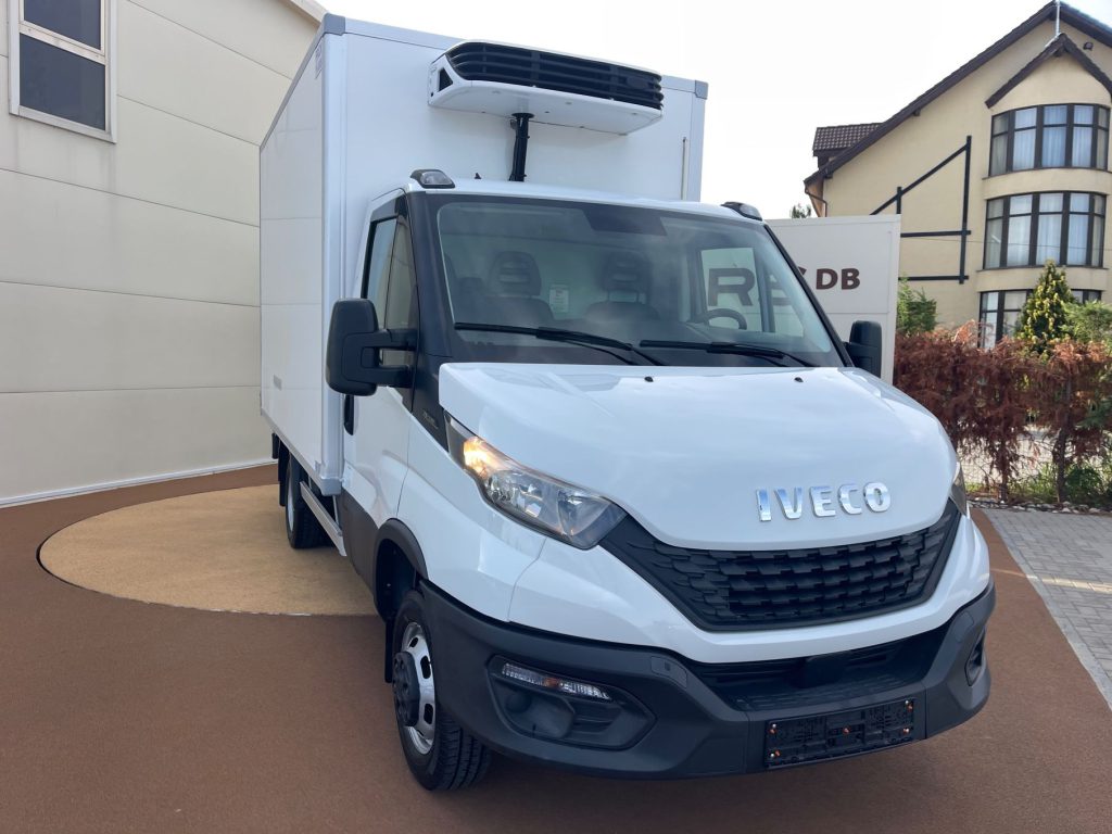 Iveco Daily 2.3D, 136CP, Euro6, Climatronic, Comenzi volan, Pilot
