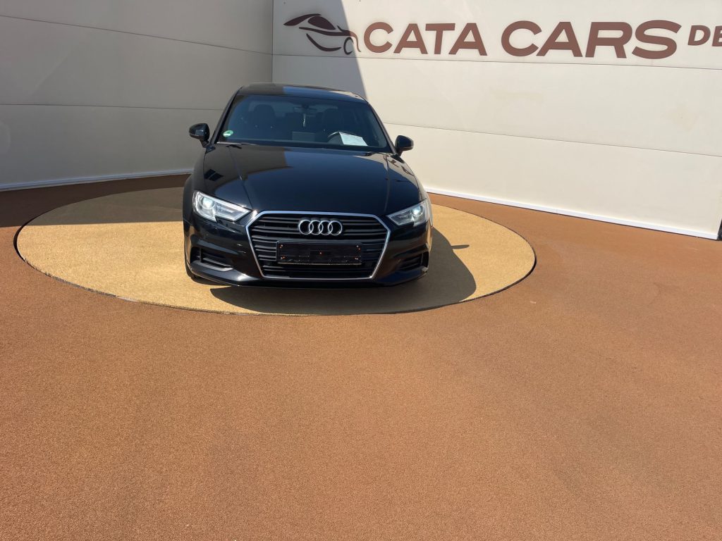 Audi A3, 2.0TDI, 150CP, BI-Xenon, Panoramic, Scaune încălzite