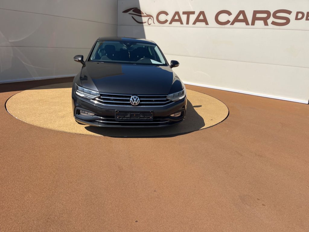 Vw Passat 1.5TSI, 150CP, DSG, LED, Distronic, Comenzi volan, CarPlay