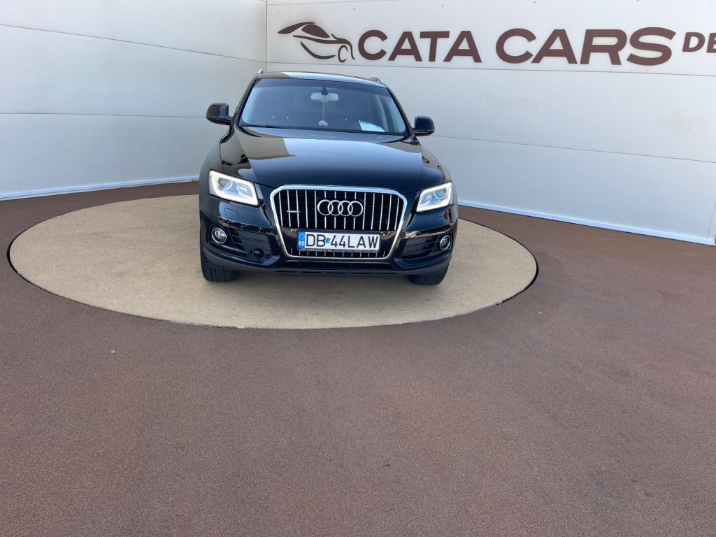Audi Q5 2.0TDI, 190CP, Quattro, BI-Xenon, Navi, Distronic, PDC