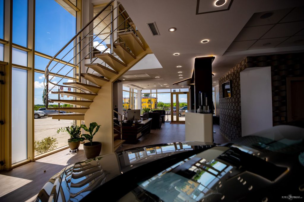 Showroom-ul CataCars din Aninoasa – interior 5
