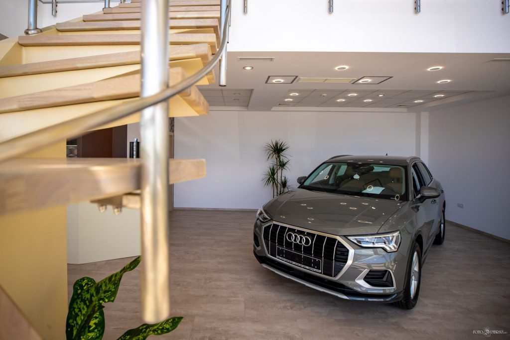 Showroom-ul CataCars din Aninoasa – interior 6