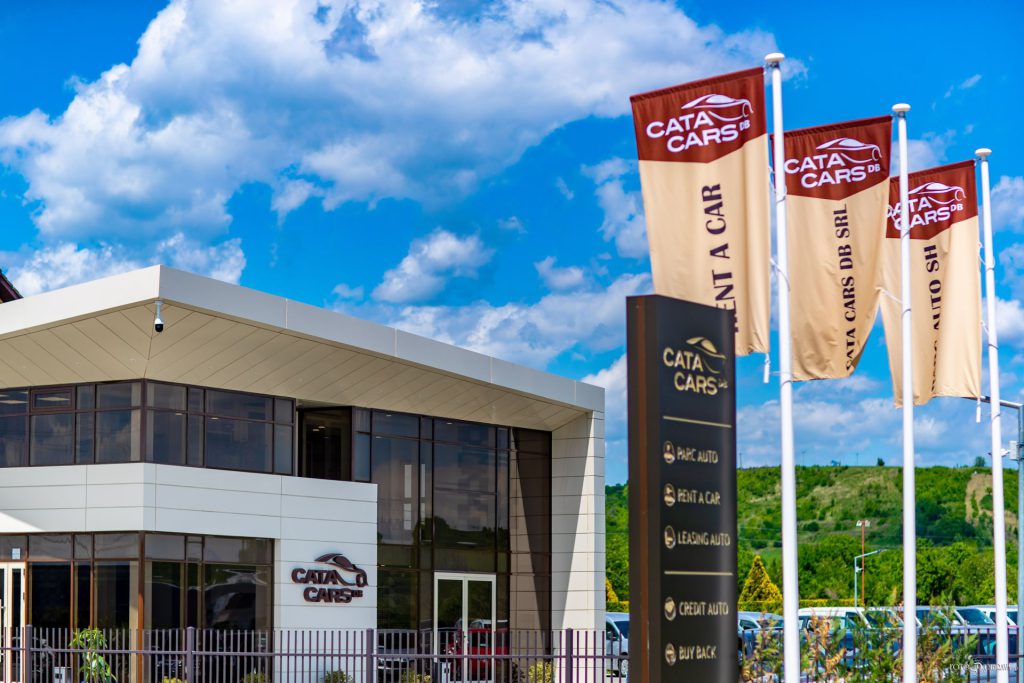Parcul auto CataCars din Aninoasa, lângă Târgoviște – exterior 4